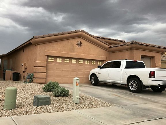 3rd image of 2094 N Avenida Fina