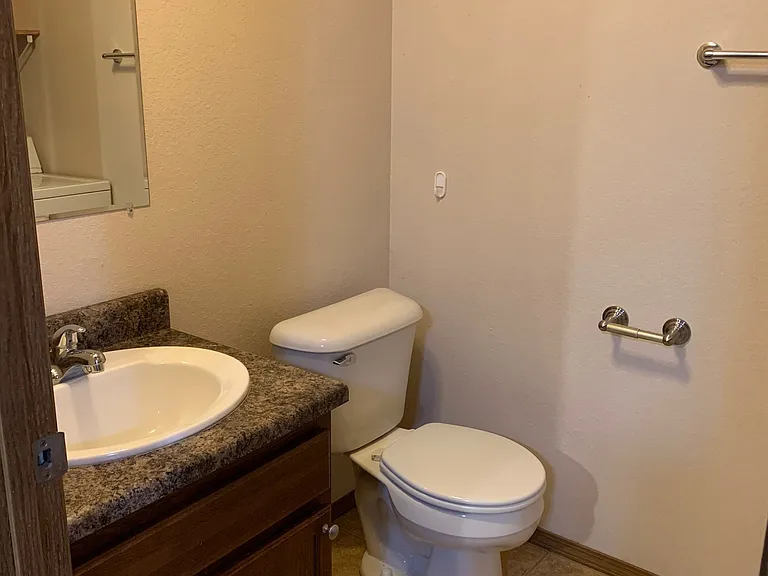 Arianna Townhomes — Photo 5