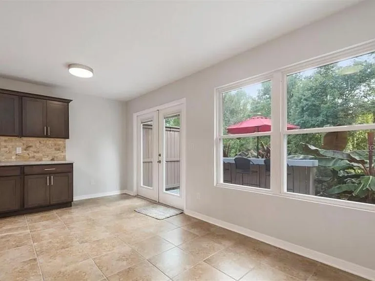 10744 Creek Dr — Photo 9