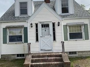 140 S Main St, Acushnet, MA 02743