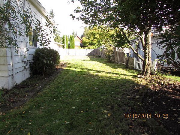 1st image of 601 3rd Ave NE