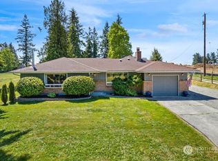 7404 284th St NW, Stanwood, WA 98292