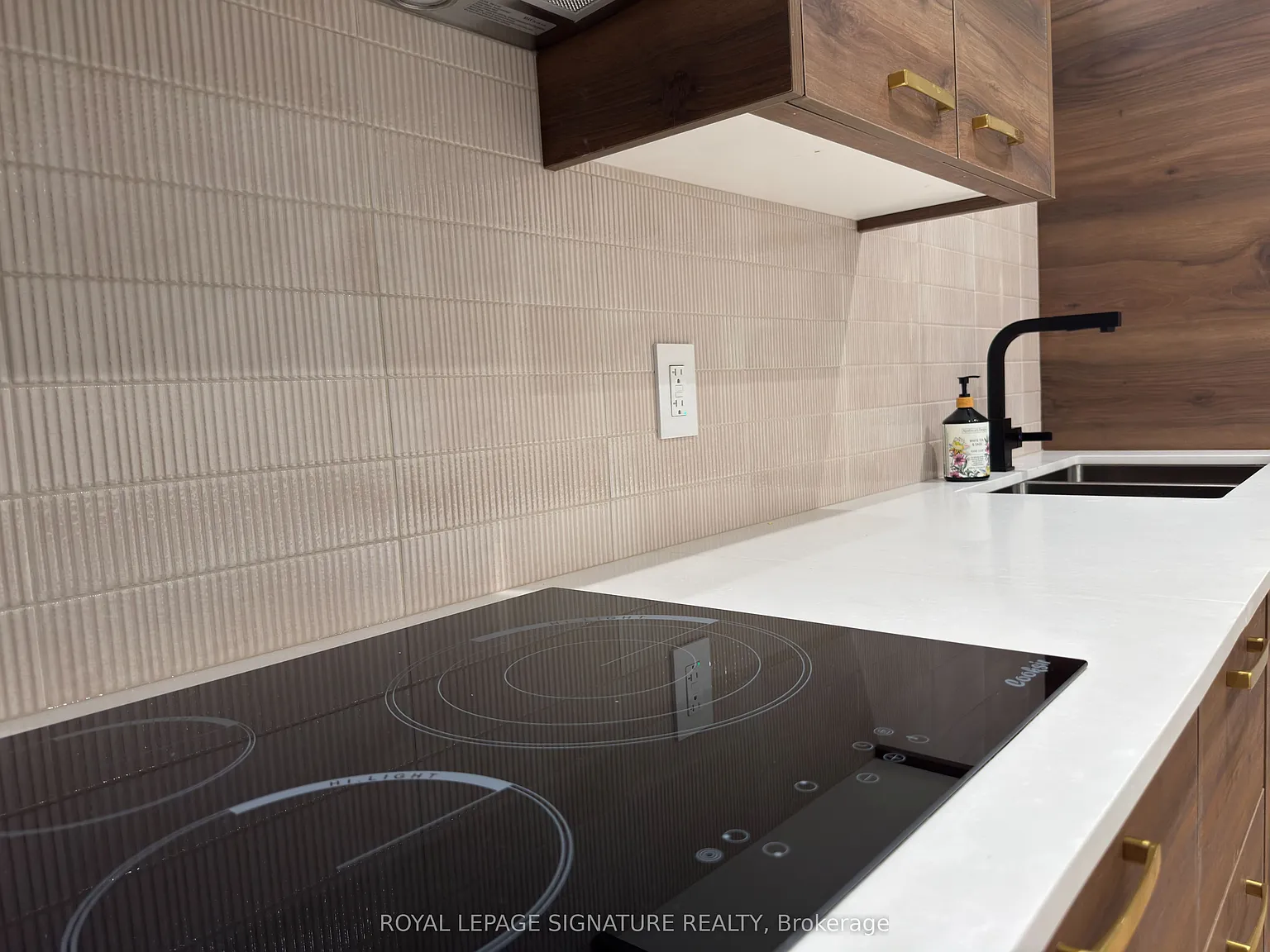 2 bed, $2,100 — Photo 4