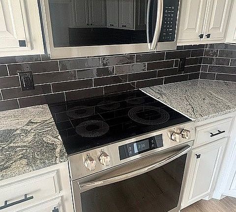 Smoothtop Electric Range