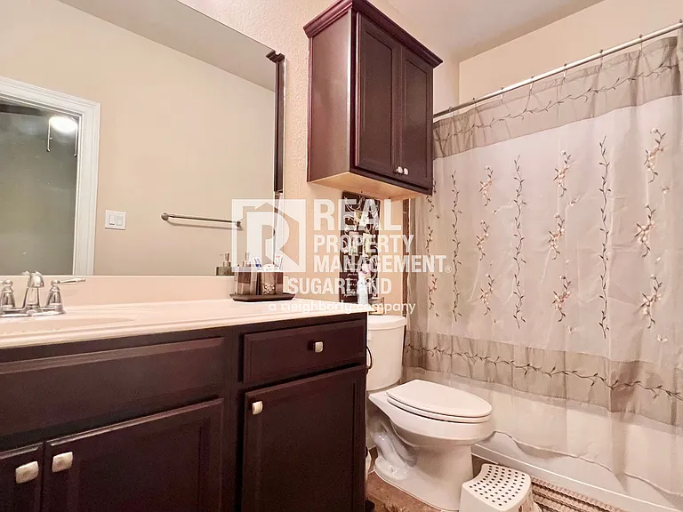 18607 Pelham Grove Ln — Photo 32