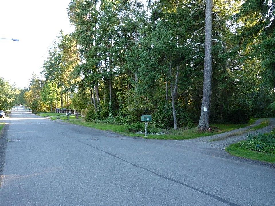 2nd image of 822 1st St