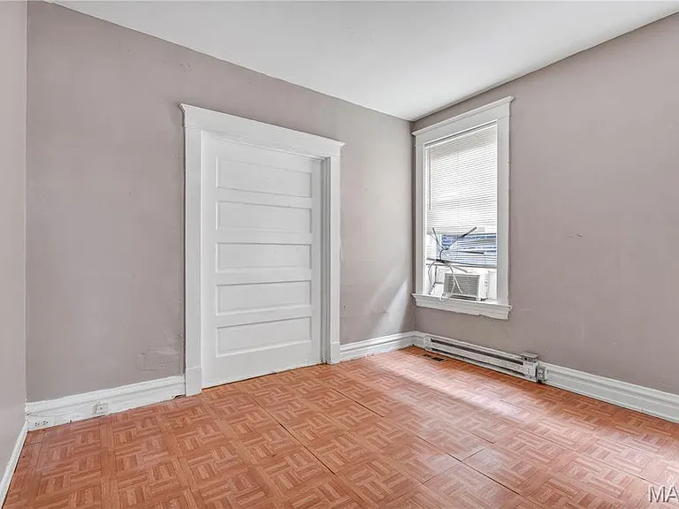2207 Angelica St — Photo 9