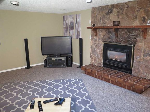 3rd image of 9219 N 97th Ave
