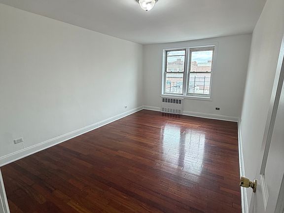 3rd image of 2112 Starling Ave APT 4I