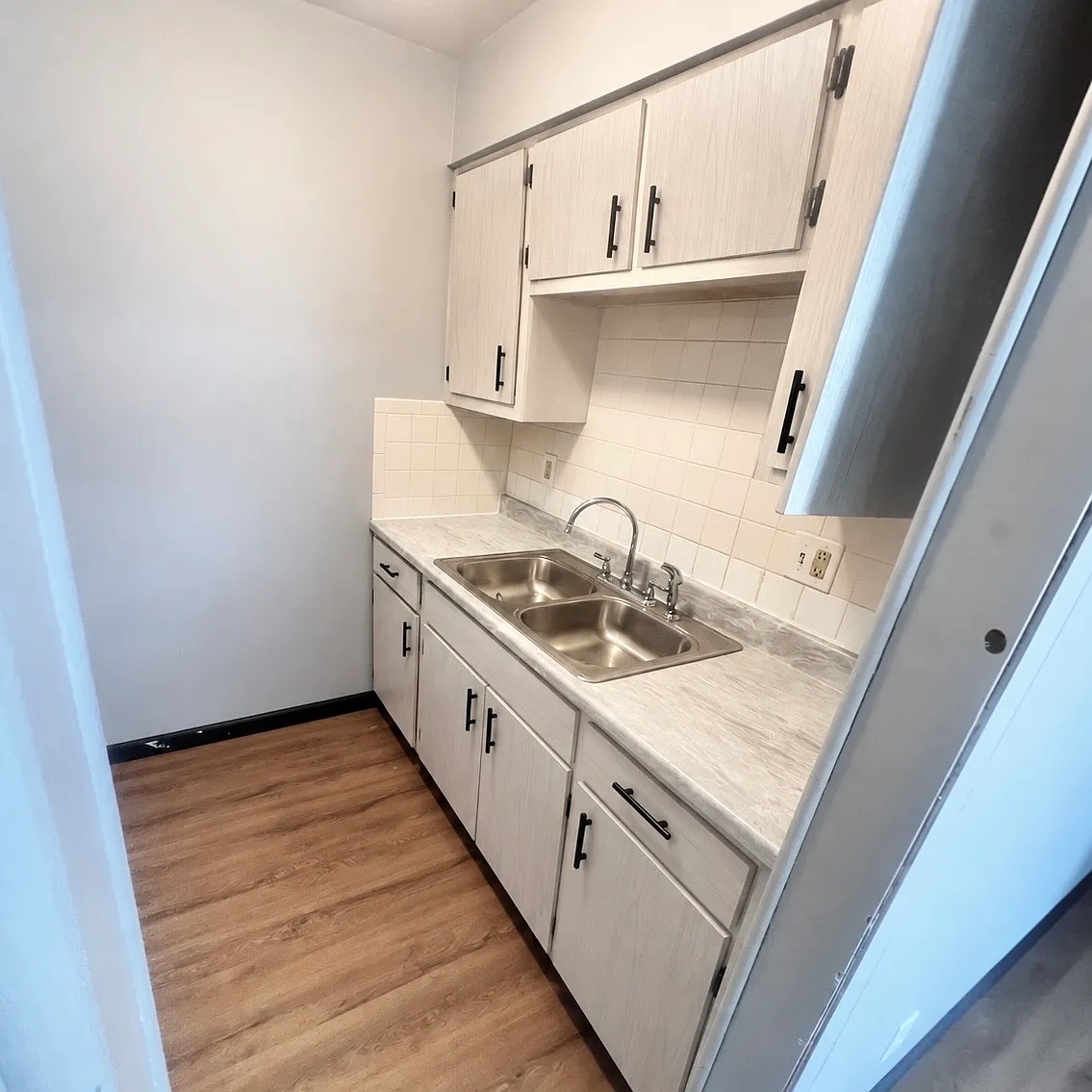 1303 Mitchem Dr - 1 — Photo 1