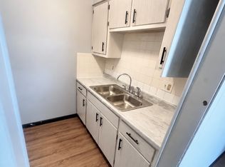 1303 Mitchem Dr #1, Urbana, IL 61801