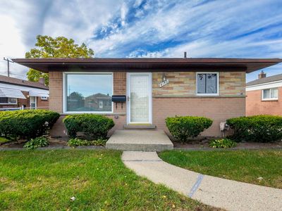 8142 Gerald Ave, Warren, MI, 48093