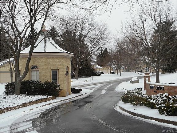 2nd image of 4 Tobey Ct