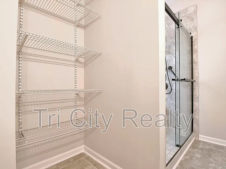 341 Hunterian Pl — Photo 40