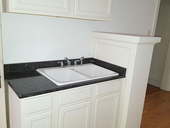 4th image of 6787 N Olmsted Ave #1