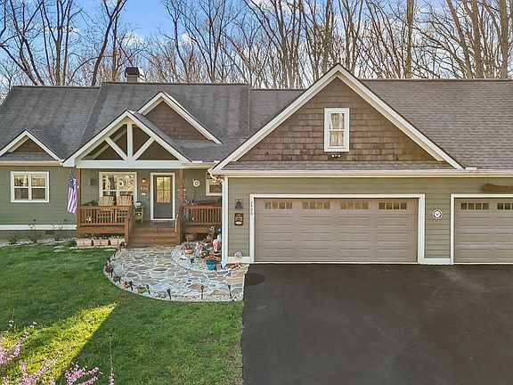 4th image of 2406 Winterview Rdg