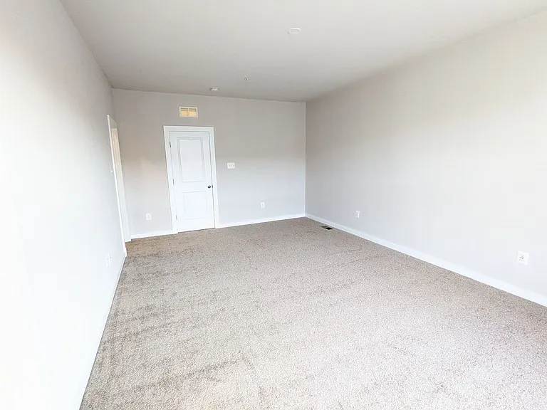 1129 Lawler Dr — Photo 34