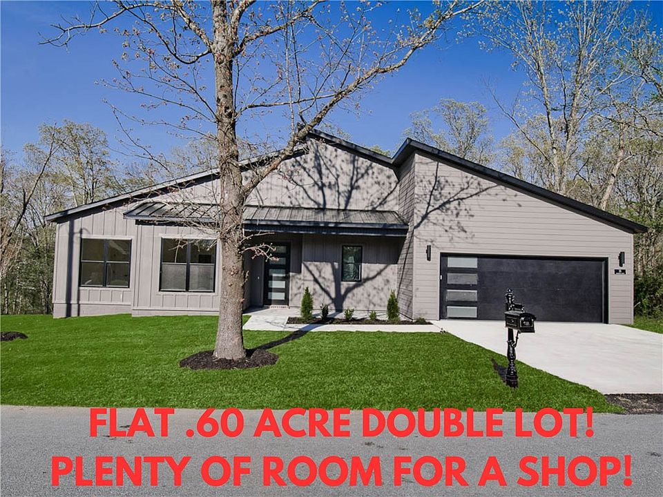 1st image of 35 Coalburn Dr