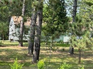 4443 Woodlawn Dr E, Eveleth, MN 55734