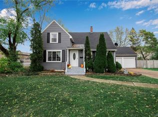 1047 N Military Rd, Niagara Falls, NY 14304