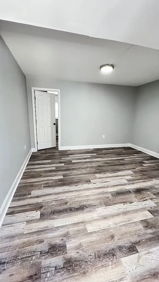 Building Photo - Premier Apartments