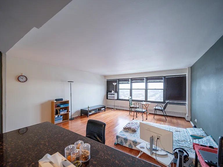 6030 N Sheridan Rd #2011 — Photo 17
