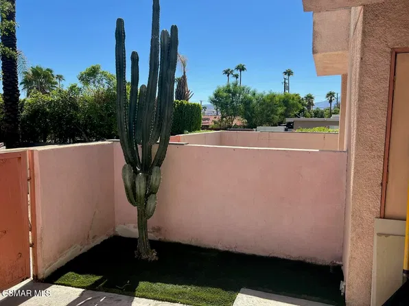 401 Vista Chino APT 10, Palm Springs, CA 92262
