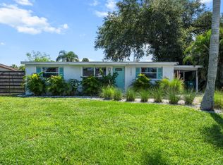 1243 Brookside Dr, Naples, FL 34104