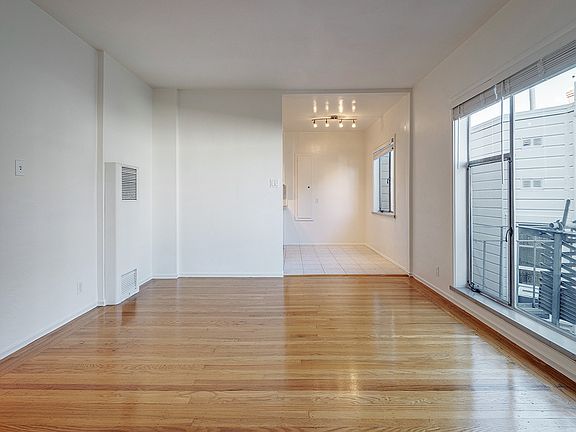 3rd image of 3730 24th St APT 06