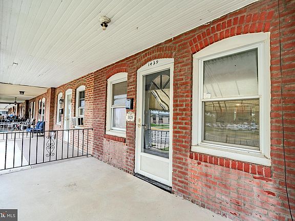 4th image of 1429 Lawrence Rd