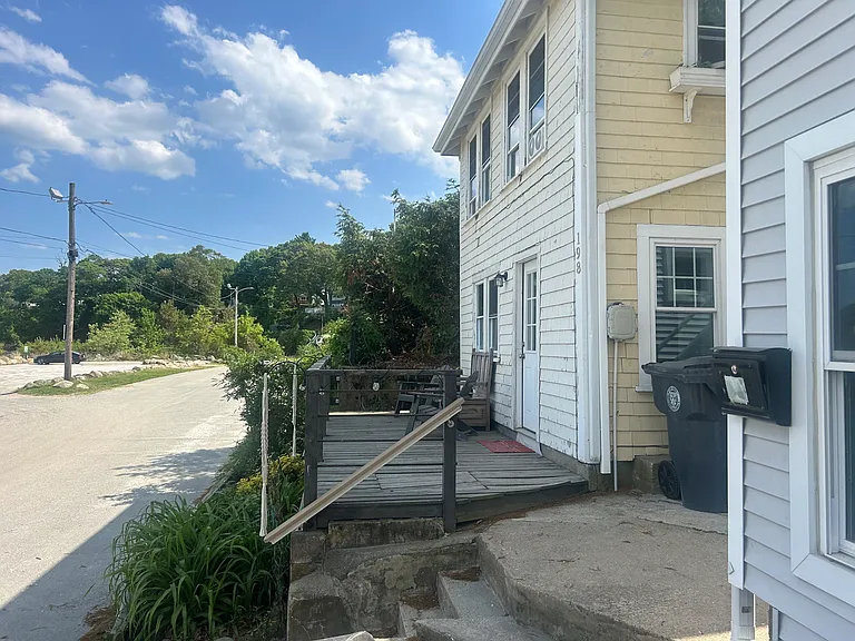 198 Hallworth Dr #204 — Photo 8