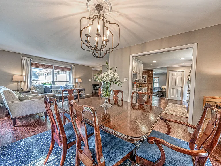 1810 Wandering Way Dr — Photo 6