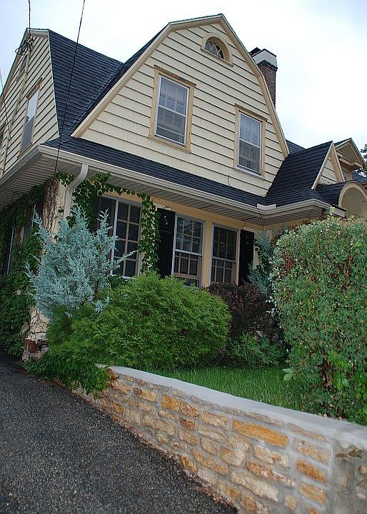 Front of townhome and drivew