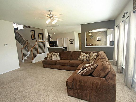 5th image of 26120 Queens Glen Dr