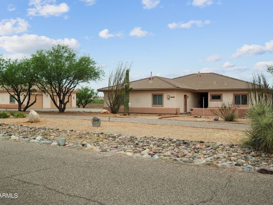 2001 E SUMA Drive, Sierra Vista, AZ 85650