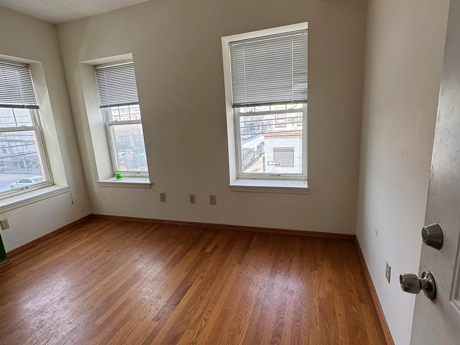 1 bed, 1.0 bath, $1,895 — Photo 2
