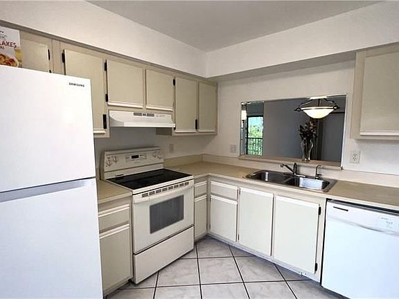 5th image of 55 Tropic Isle Dr APT 38U