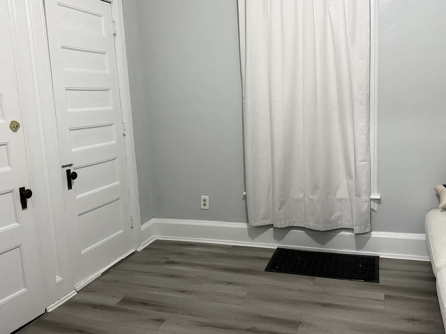 3 bed, 950 sqft, $1,400 — Photo 4