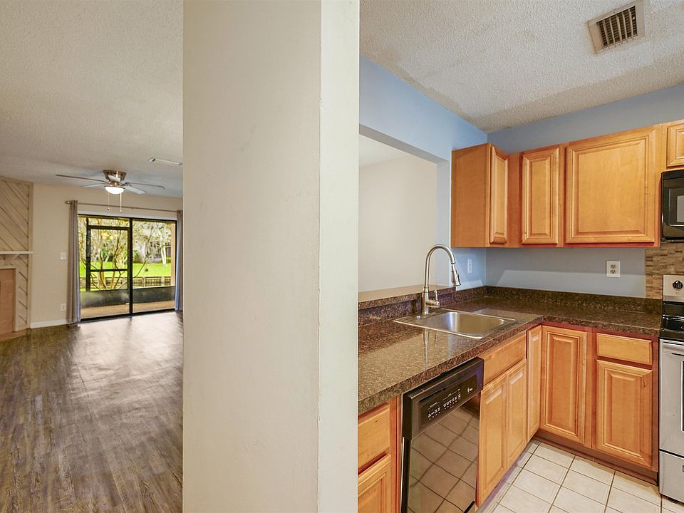 7701 Baymeadows Cir W Jacksonville FL Zillow