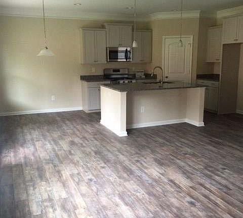 5th image of 59 Wrenwood Dr