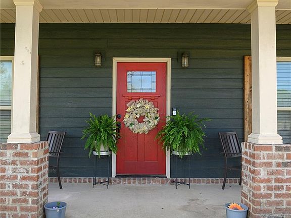 3rd image of 143 Shady Crest Ave