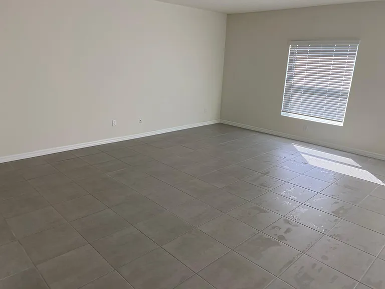 4011 Fescue St — Photo 5