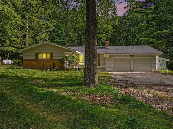1602 Monument Rd, Tawas City, MI 48763