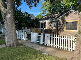 303 S 2nd St, Oregon, IL 61061