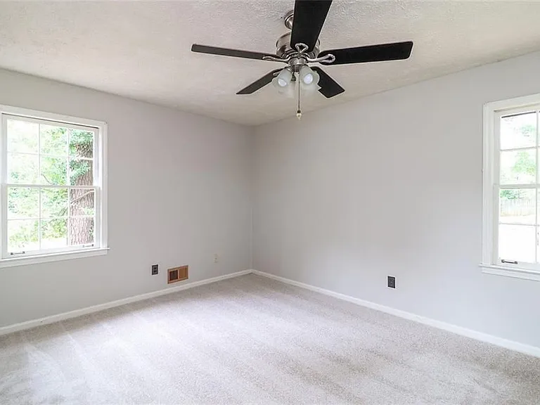 1291 Stephens St — Photo 21