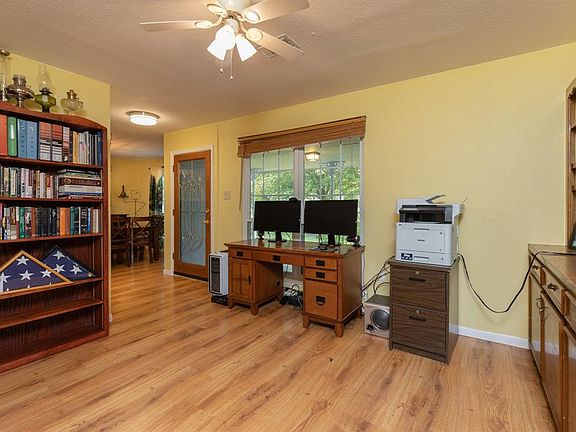 4th image of 23864 White Oak Ct