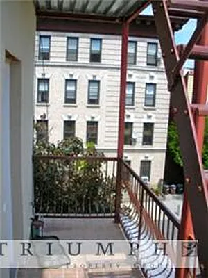 Rented by Triumph Property Group | media 25