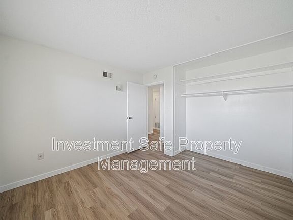 4th image of 5828 Ferber St