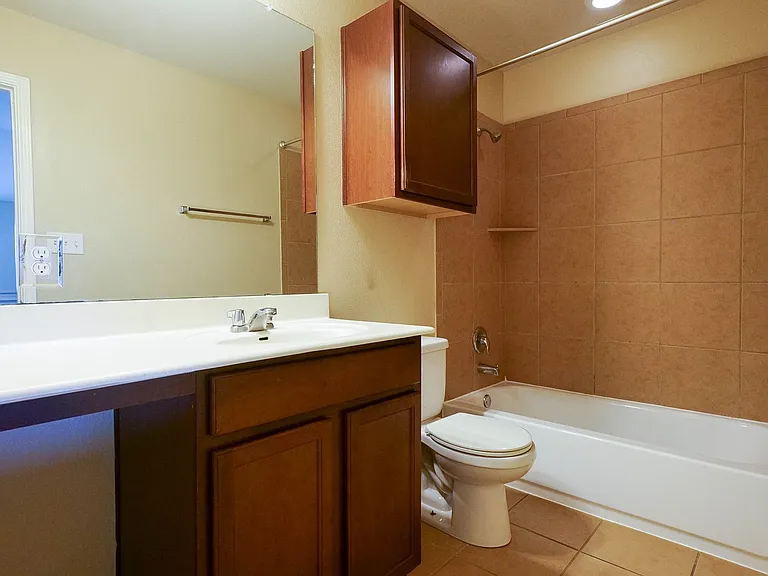 17208 Bridgefarmer Blvd — Photo 19