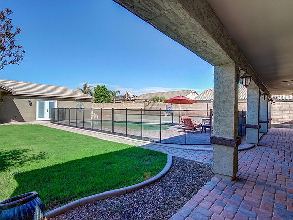 4th image of 15638 N 163rd Ln